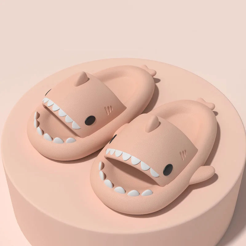 Zapatillas de tiburón para niños