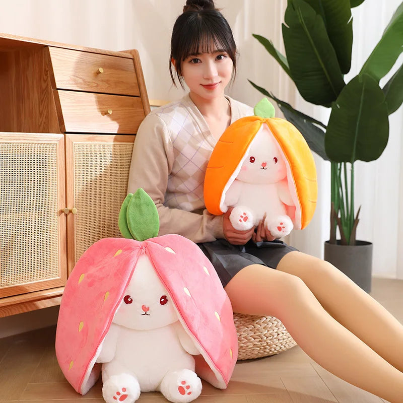 Peluche de conejo de zanahoria y fresa