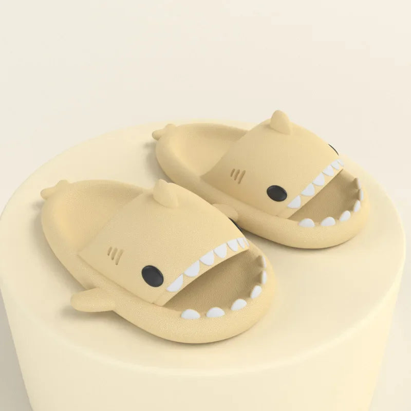 Zapatillas de tiburón para niños